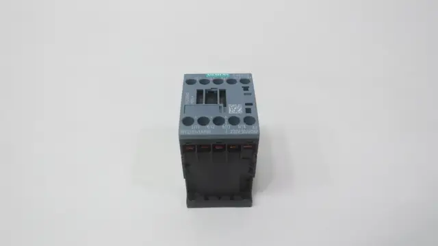 SIEMENS 3RT2317-1AP00 CONTACTOR 230V-AC 20A AMP 5HP