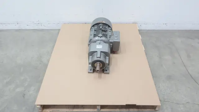 NORD SK672.1-132SP/4 CUS TW GEARMOTOR 262RPM 7.5HP 230/460V-AC 3PH