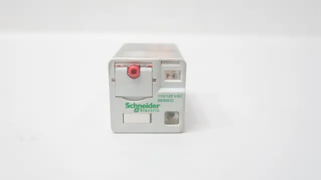 SCHNEIDER 750XBXM4L-120A PLUG-IN RELAY 110/120V-AC