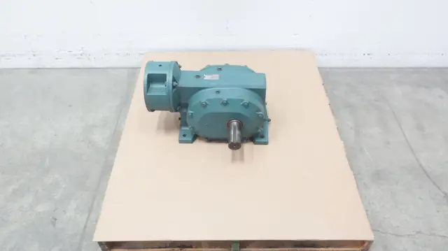 RELIANCE MASTER XL 180CM28A RIGHT ANGLE GEAR DRIVE SPEED REDUCER 5.64HP 50:1