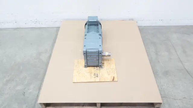 SEW USOCOME K67 DRN100L4 GEARMOTOR 75RPM 3KW 230/400V-AC 3PH