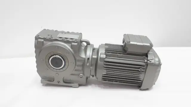 SEW EURODRIVE SA67 DRN90L4 GEARMOTOR 66RPM 2HP 460V-AC 3PH