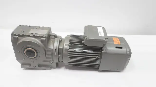 SEW EURODRIVE SA67 DRN90L4/BE2HR GEARMOTOR 460V-AC 2HP 3PH 66RPM