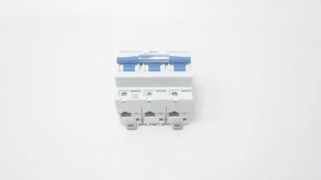 NADER NDB1-125 MOLDED CASE CIRCUIT BREAKER 400/415V-AC 3P 80A AMP