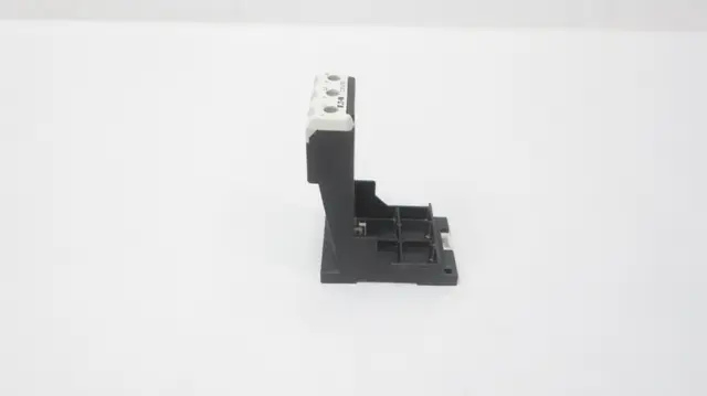 EATON C316TB1 RELAY MOUNTING BASE RELAY