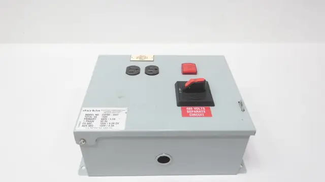 DAYKIN CVFSD-0507 CONSTANT VOLTAGE TRANSFORMER 1500VA 480V-AC 120V-AC 1PH