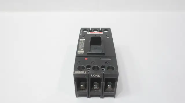 ITE F63F250 MOLDED CASE CIRCUIT BREAKER 600V-AC 3P 250A AMP